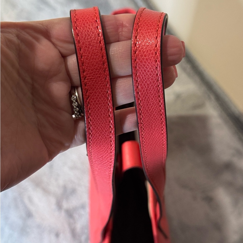 Michael Kors Bright Salmon Pink Tote - Gold Hardware - Picture 7 of 11